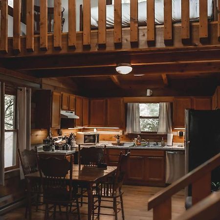 Creekside Overlook At 36 North Cabin - Fireplace Purlear Extérieur photo