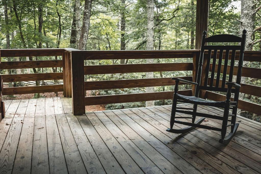 Creekside Overlook At 36 North Cabin - Fireplace Purlear Extérieur photo