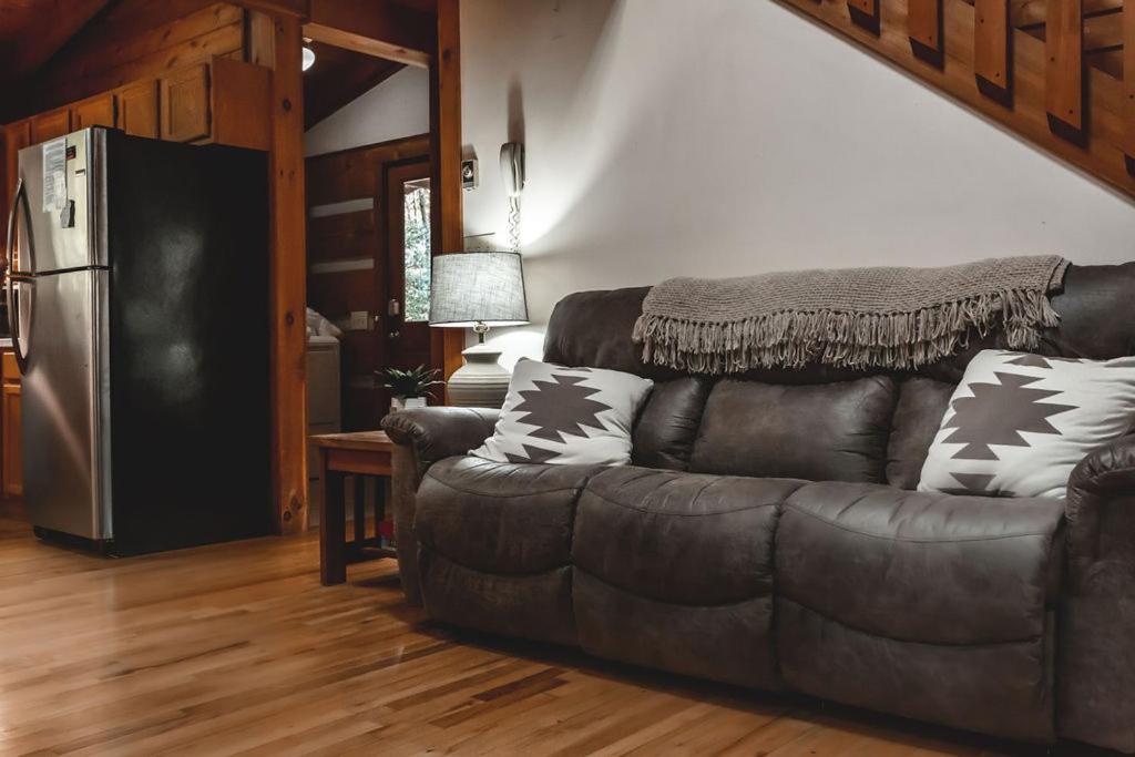 Creekside Overlook At 36 North Cabin - Fireplace Purlear Extérieur photo